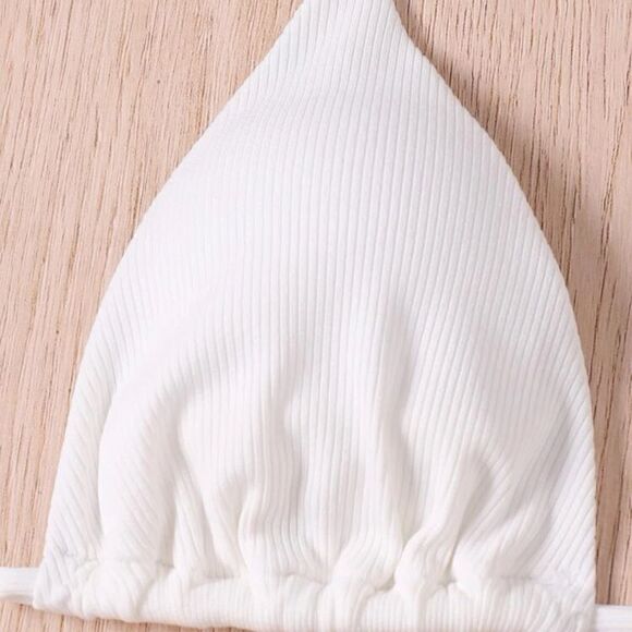 Bikini    - Picture 6 of 10